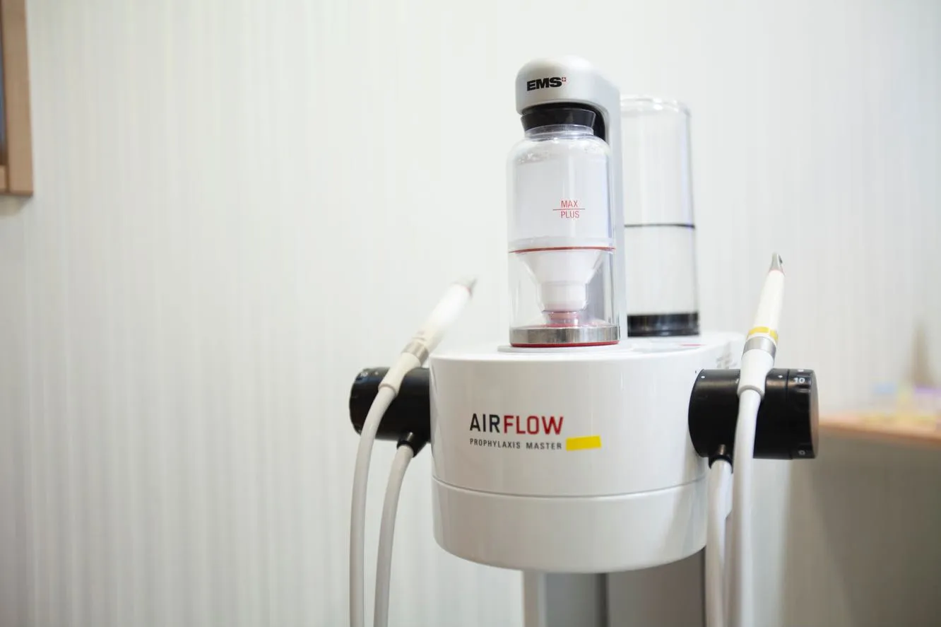 エアフローは、予防歯科ケアの新しい風を巻き起こしています🌬️...