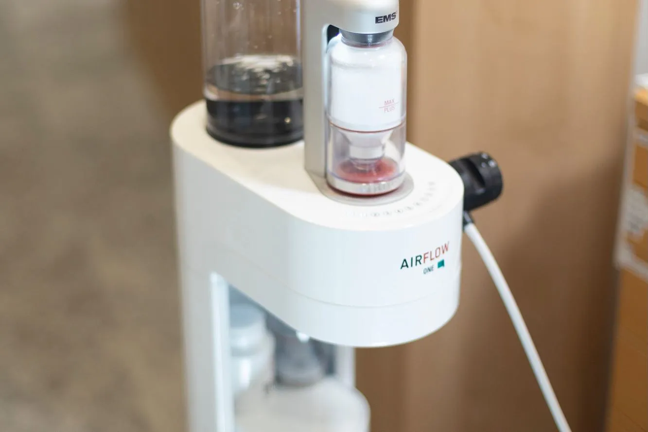 エアフローは、予防歯科ケアの新しい風を巻き起こしています🌬️...